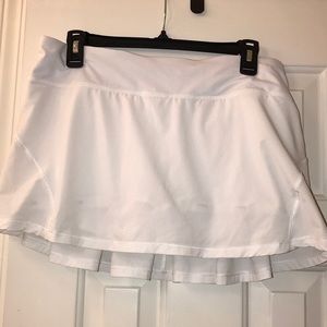 lululemon size 10 skirt